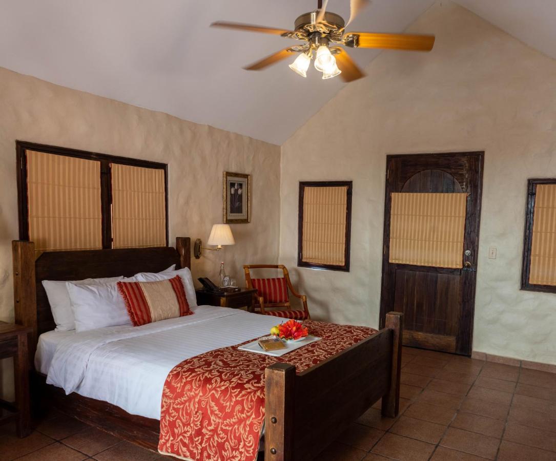 Valle Escondido Wellness Resort 보케테 외부 사진